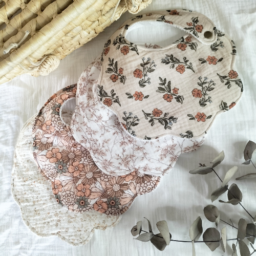 Bavoir fleur