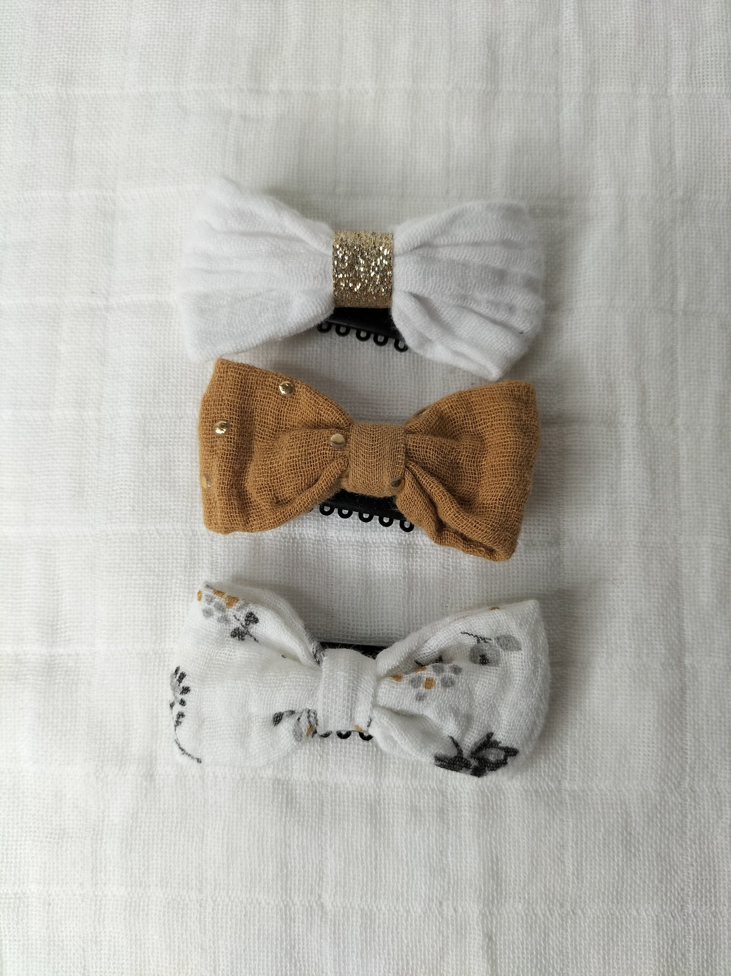 Lot de 3 barrettes en stock