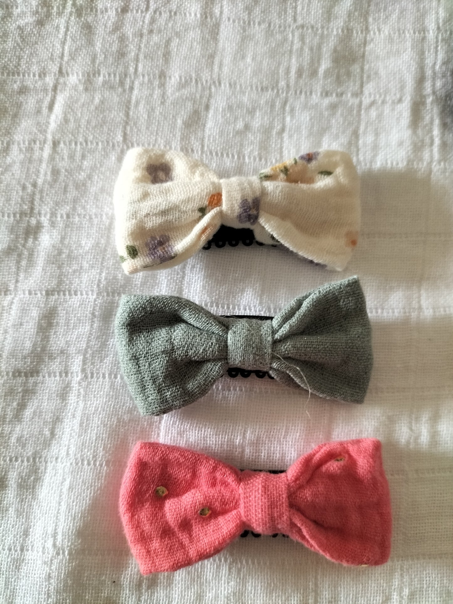 Lot de 3 barrettes en stock